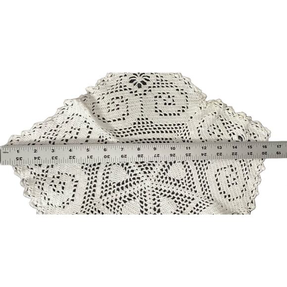 Vintage Crocheted Doilies Lot of 3 - Picture 6 of 6